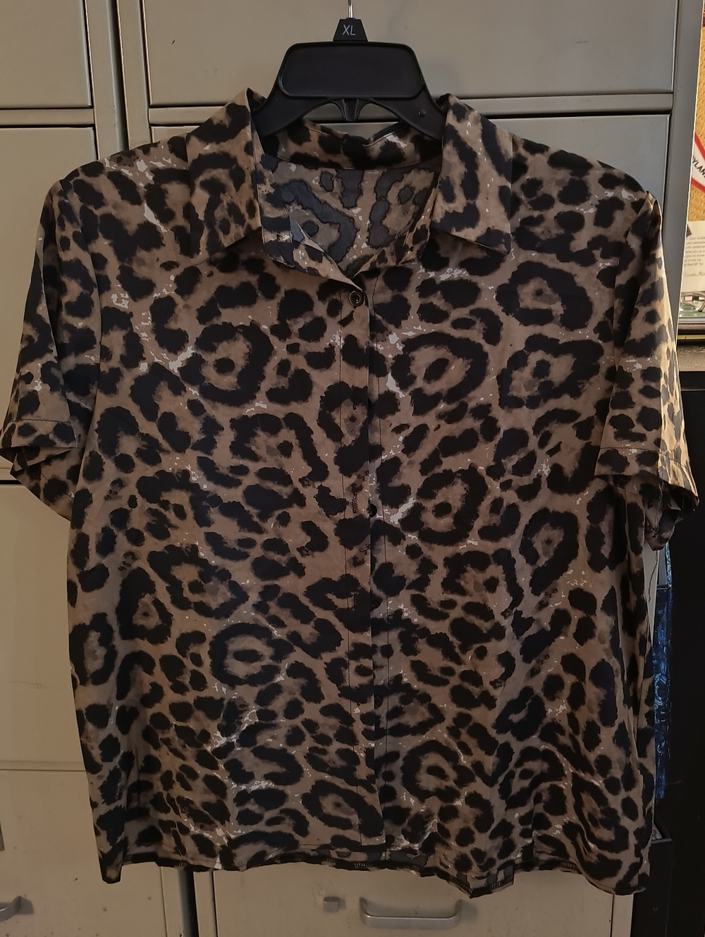 Leopard Print Short-Sleeve Button-Up Shirt - Brown/Black